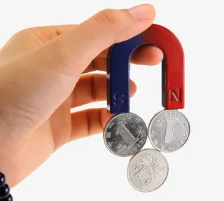 弯形红蓝磁铁素材免抠