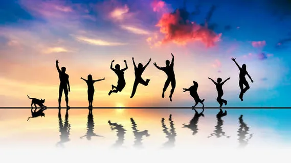 夕阳跳跃毕业季免抠