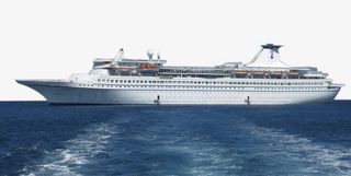 大海中的豪华游轮免抠