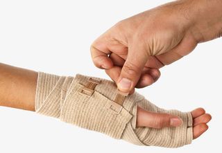 运动扭伤绷带免抠