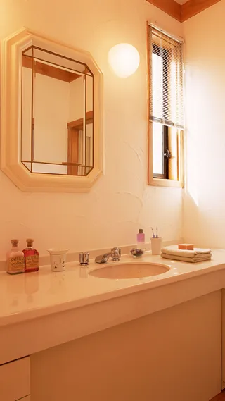 温馨洗手台H5背景素材高清