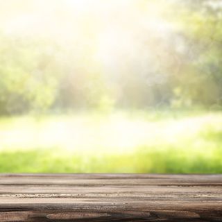 木板展台朦胧背景图高清