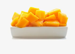碟子上的芒果粒免抠
