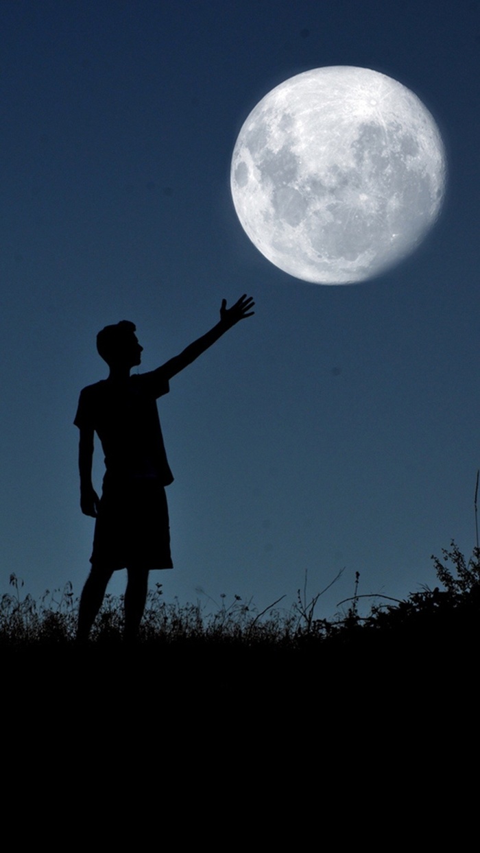 触摸月亮黑色H5背景高清