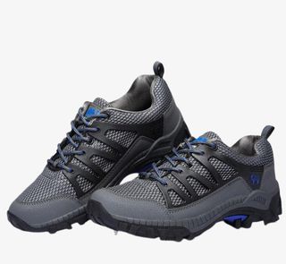 黑色运动鞋免抠免抠