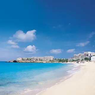 干净的海滩高清