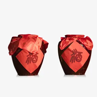 两个白酒坛子免抠