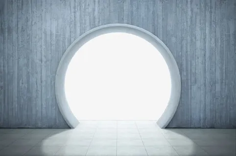 白色手绘圆拱门院墙免抠