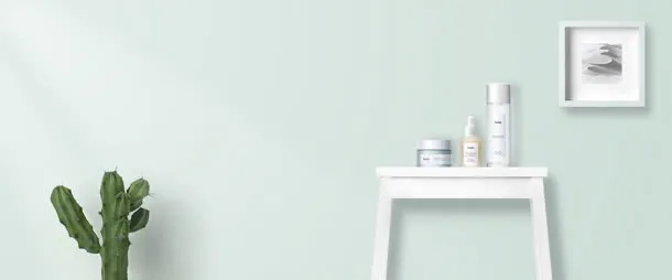 白色桌子化妆品海报背景