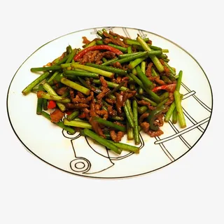 日系风摆盘的美食蒜台炒肉免抠