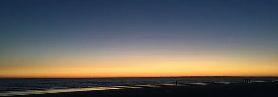 夕阳海边海报背景高清