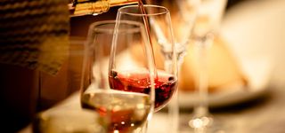 红酒背景图高清