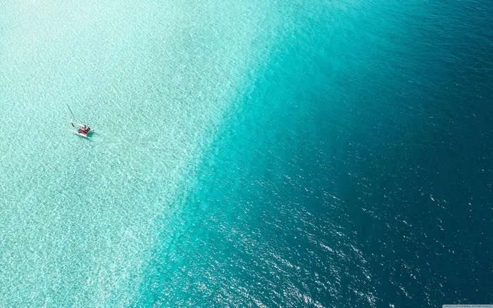 苹果壁纸背景 海面高清