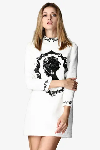 秋装美女模特展示免抠