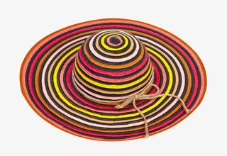 红色螺纹宽边麻绳绑带草帽女实物免抠