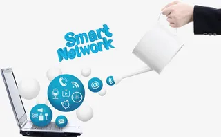 向电脑倒水的人免抠