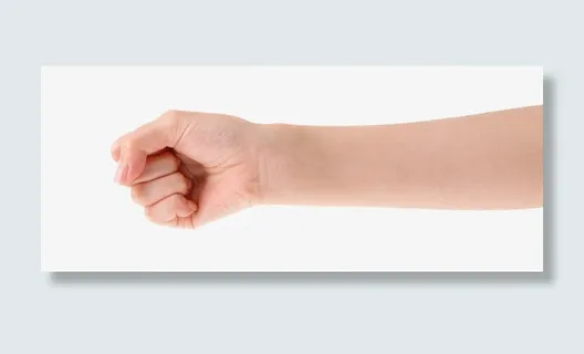 握拳头的手臂免抠