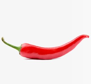 横着摆放的红色辣椒免抠