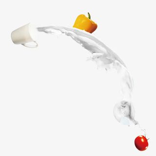 牛奶杯和蔬菜免抠