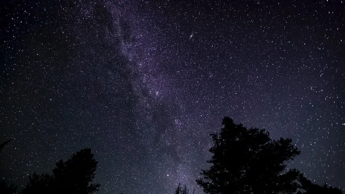 仰望星空背景4K超高清夜空星空背景高清