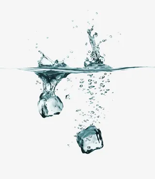 掉进水的冰免抠