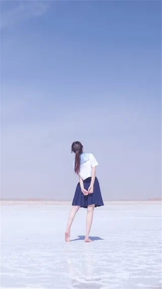 海边美女背影H5背景高清