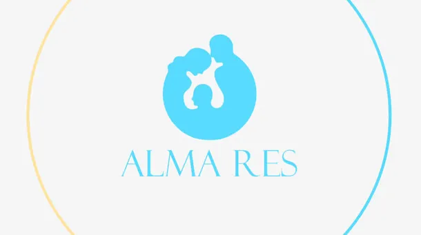 蓝色手绘家庭人物免抠