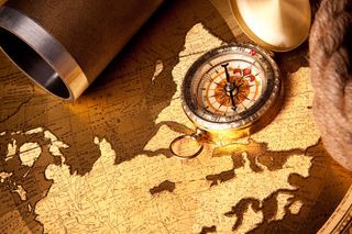 地图指南针望远镜免抠