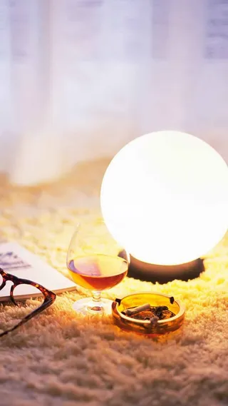 温馨文艺眼镜H5高清