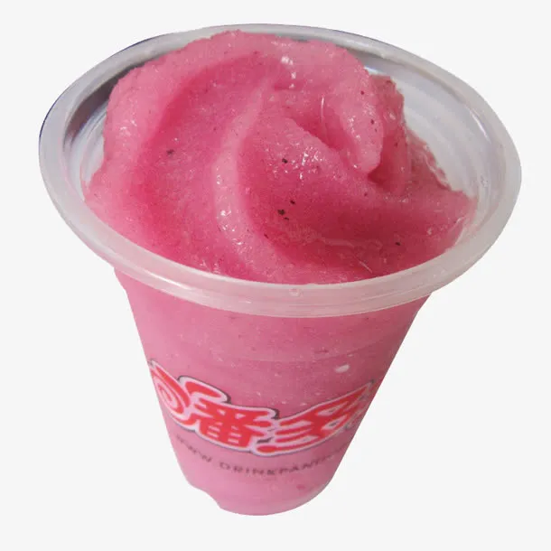 粉色新鲜草莓奶昔饮品免抠