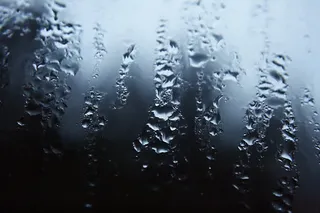 水滴黑色背景素材