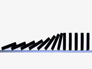 排多米诺骨牌翻滚免抠