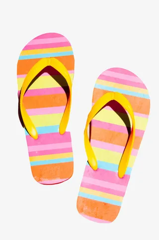 彩色不易吸水的阳光下的海边沙滩免抠