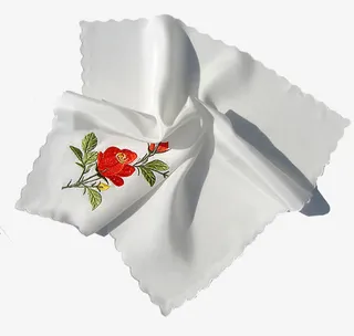 白色绣花手绢免抠