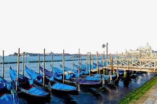 美丽的威尼斯水城大图免抠