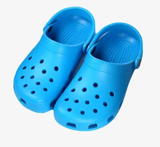 蓝色洞洞鞋不易吸水的海边沙滩鞋免抠