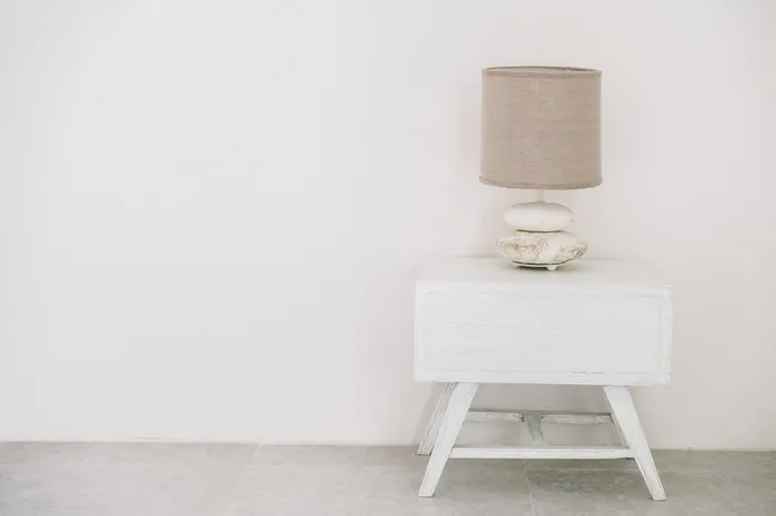 桌子台灯装饰品家居简约背景高清