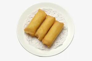盘子里的春卷免抠