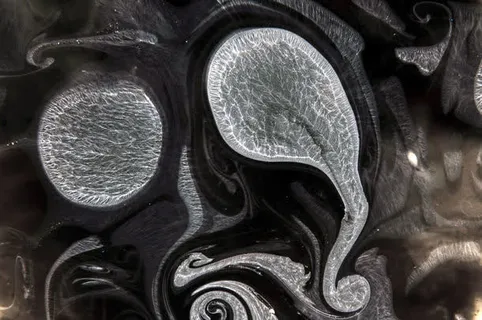 黑色白色混合颜料背景 黑色白色混合颜料背景