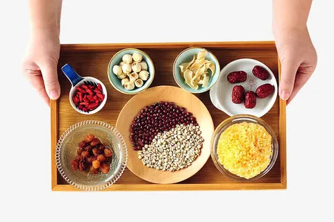 托盘上的甜汤食材免抠