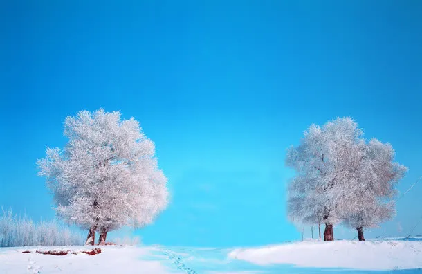 蓝色天空白色雪花免抠