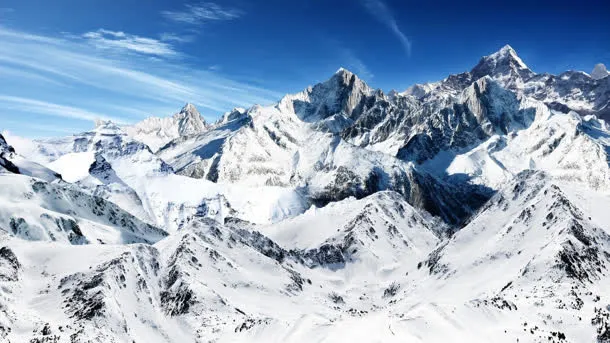 雪山蓝天纯净高清免抠