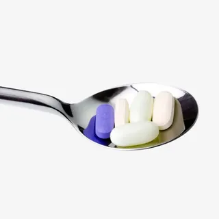 吃药治疗创意图免抠