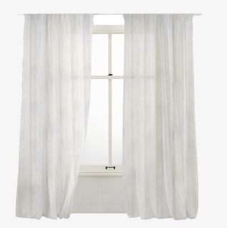 白色的清新干净窗帘免抠背景摄影风景元素