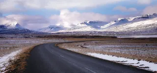 雪山公路海报素材高清