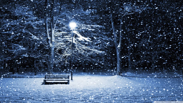 蓝色雪花树林椅子免抠