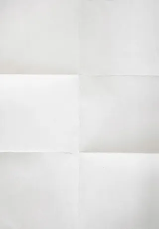 折叠过的白色纸张免抠