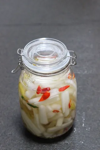 夏日必备——酸甜萝卜高清