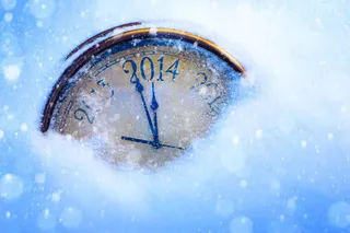 雪花里的钟表免抠