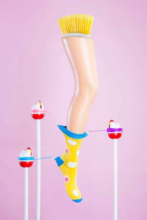 粉色少女简约背景壁纸